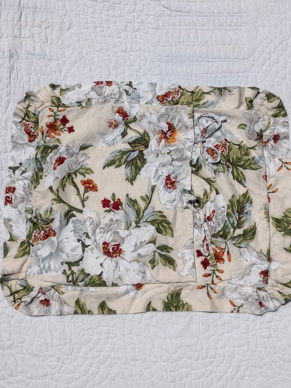 Pair of Vintage Waverly Pillow Shams Standard Size White Magnolia Floral Set - Picture 13 of 14